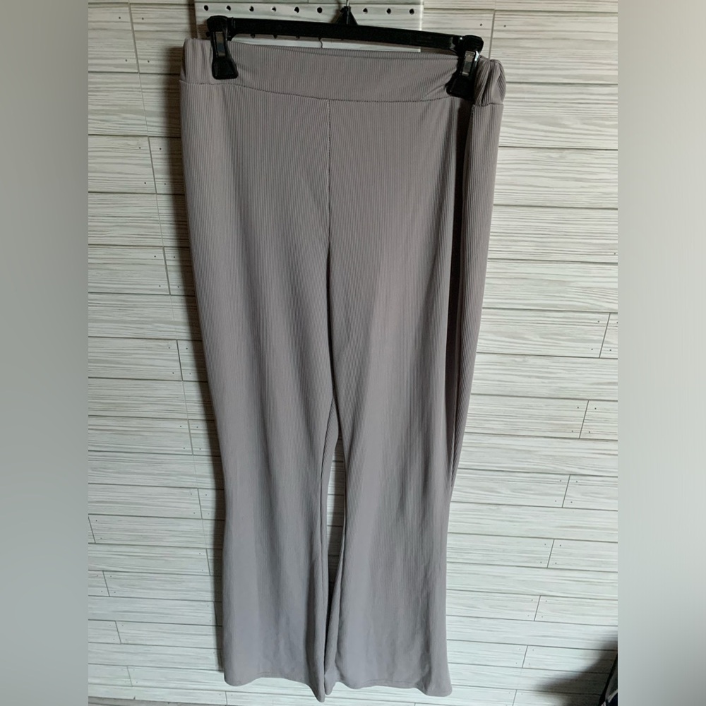 Women's Gray Wide-Leg Pants, ribbed material, no brand name stretchy